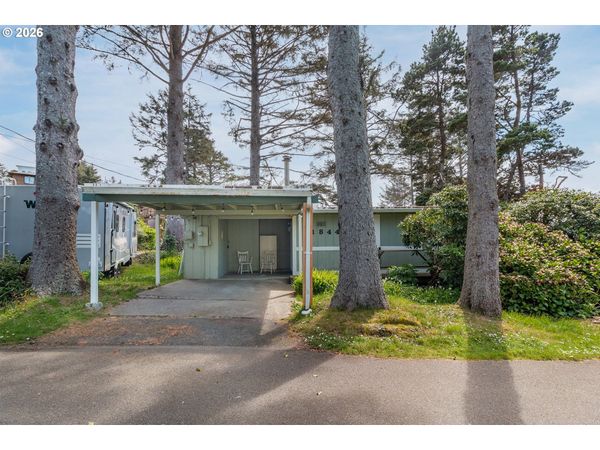 1844 NW 33RD ST, Lincoln City, OR 97367
