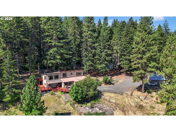 2520 CARROLL RD, Mosier, OR 97040