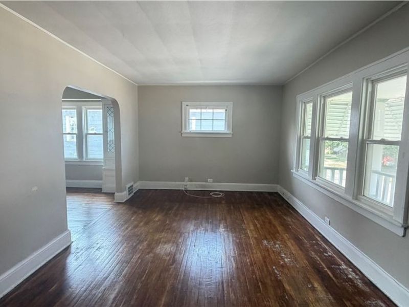 4143 E 142nd Street, Cleveland, OH 44128 Photo 2