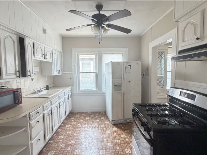 4143 E 142nd Street, Cleveland, OH 44128 Photo 5