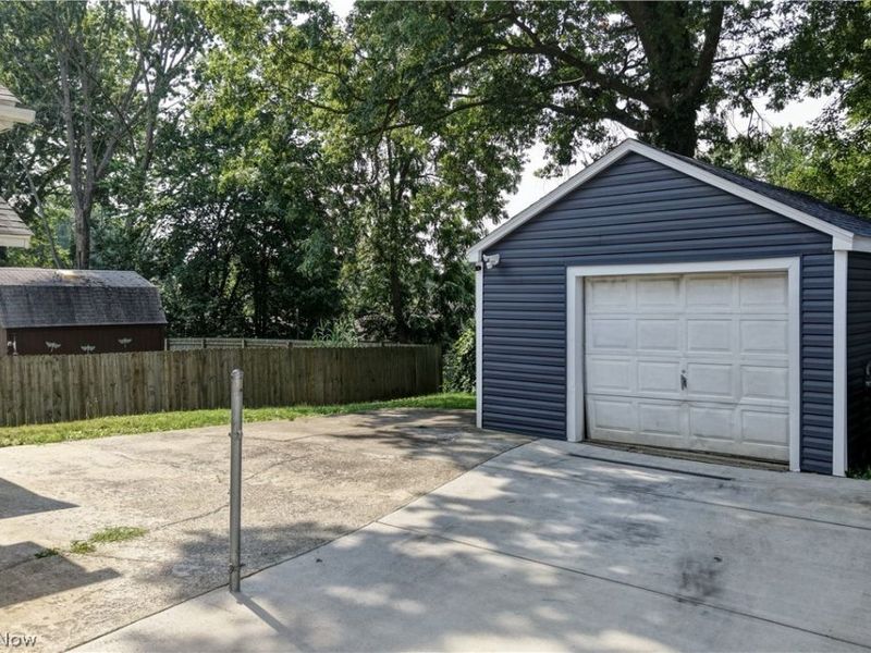 1870 Shaw Avenue, Akron, OH 44305 Photo 23