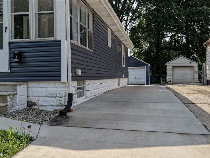 1870 Shaw Avenue, Akron, OH 44305 Photo 24