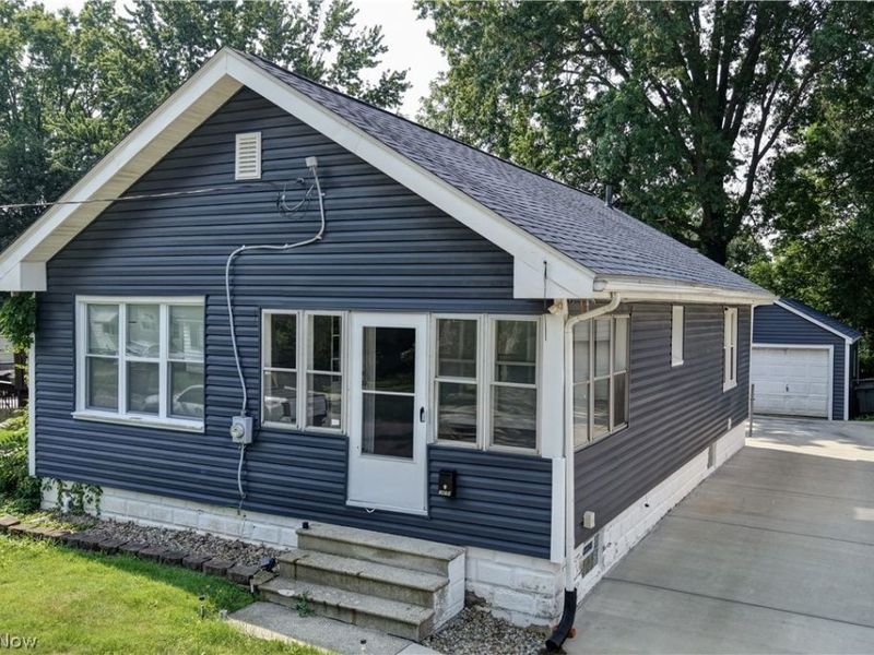 1870 Shaw Avenue, Akron, OH 44305 Photo 3