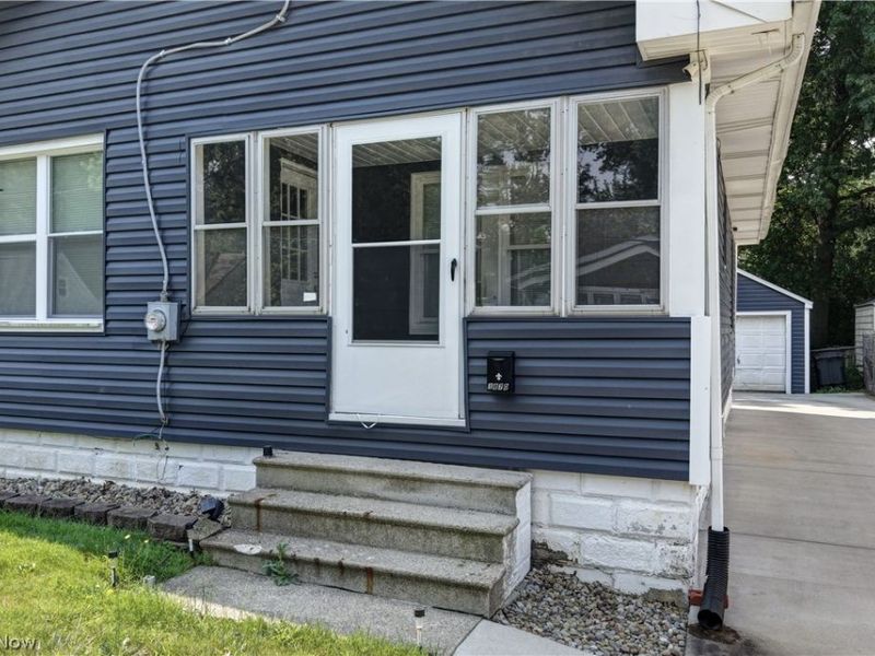 1870 Shaw Avenue, Akron, OH 44305 Photo 4