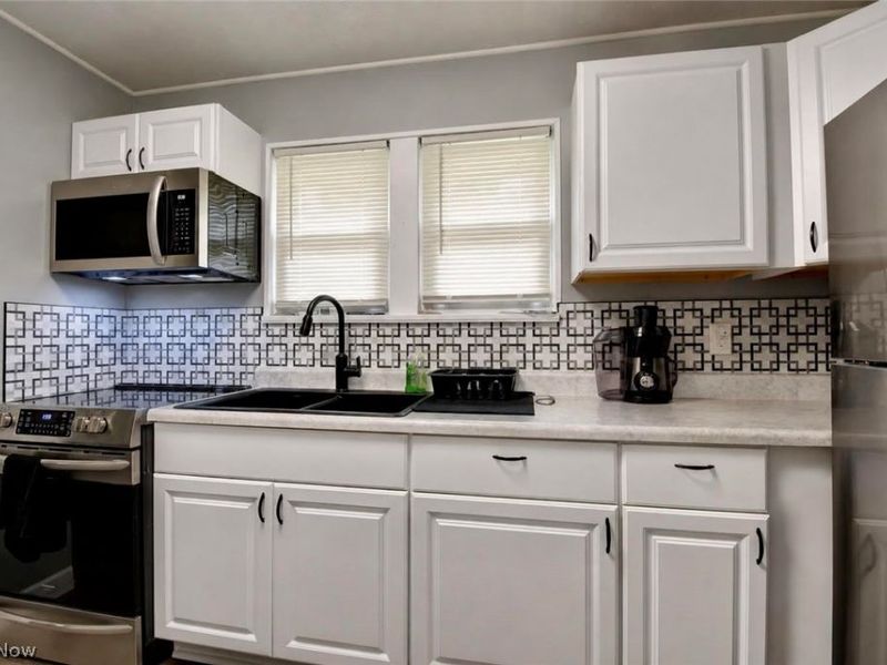 1870 Shaw Avenue, Akron, OH 44305 Photo 7
