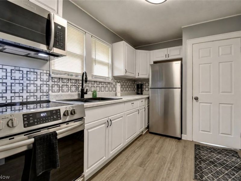 1870 Shaw Avenue, Akron, OH 44305 Photo 8