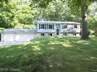 2656 Kathleen Drive, Brighton Twp, MI 48114