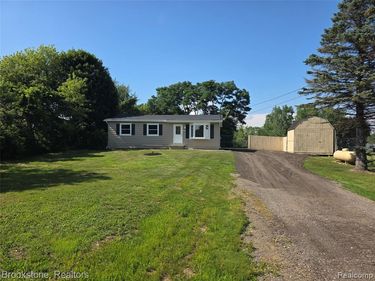6428 Cook Road, Mundy Twp, MI 48473