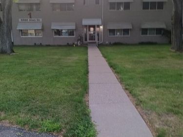 5980 Alan Drive E, Brighton Twp, MI 48116