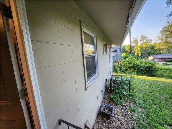 4607 MERSINGTON Avenue, Kansas City, MO 64130