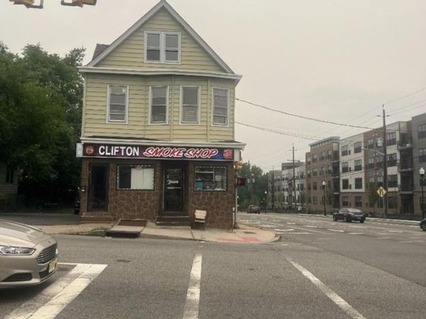 673 Clifton Ave, Clifton, NJ 07011