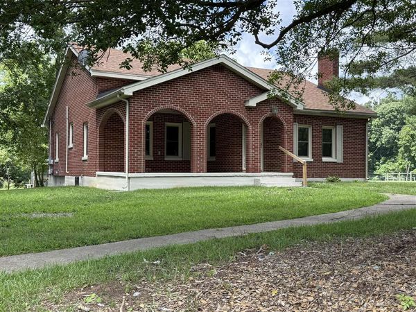 171 Franklin Road , Scottsville, KY 42164