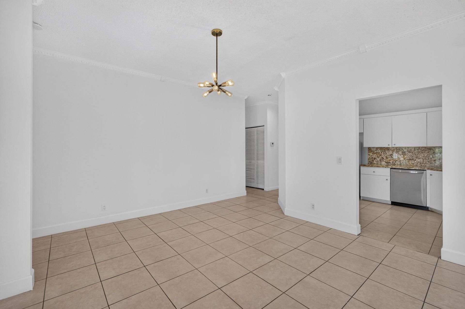 3871 Circle Lake Drive, West Palm Beach, FL 33417 Photo