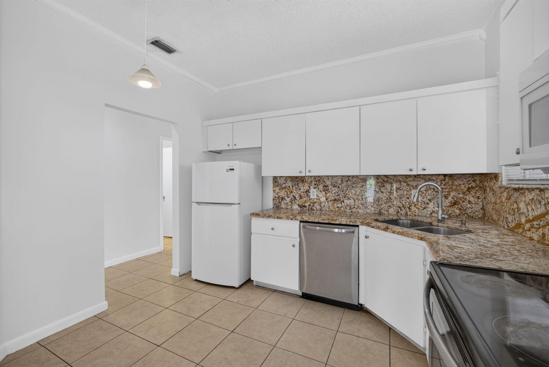 3871 Circle Lake Drive, West Palm Beach, FL 33417 Photo