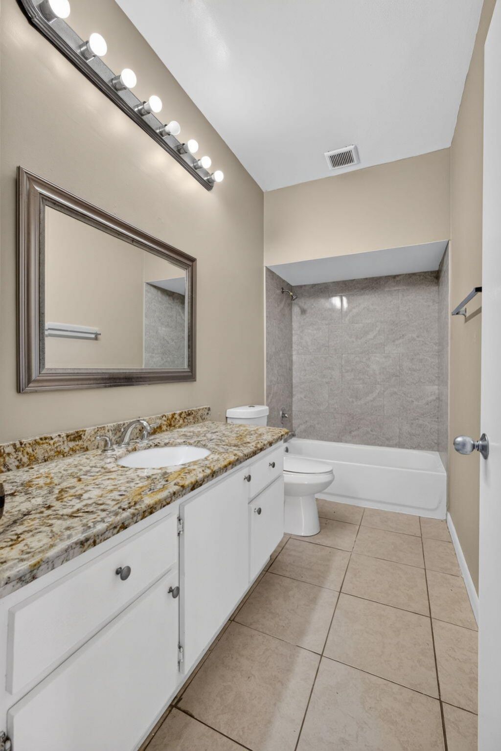 3871 Circle Lake Drive, West Palm Beach, FL 33417 Photo