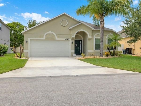 6118 NW Wild Cotton Way, Port St. Lucie, FL 34986