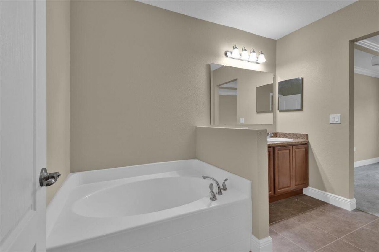 6118 NW Wild Cotton Way, Port Saint Lucie, FL 34986 Photo