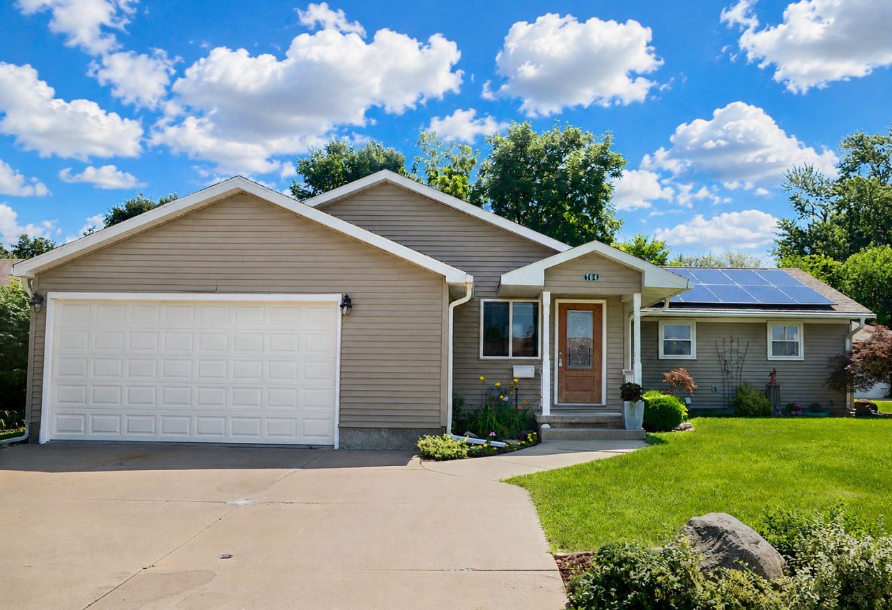 704 Fort Street , Ottawa, IL 61350
