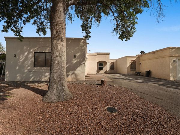1620 Plum Road NE, Rio Rancho, NM 87144