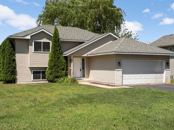 701 Sunset Street , Buffalo, MN 55313