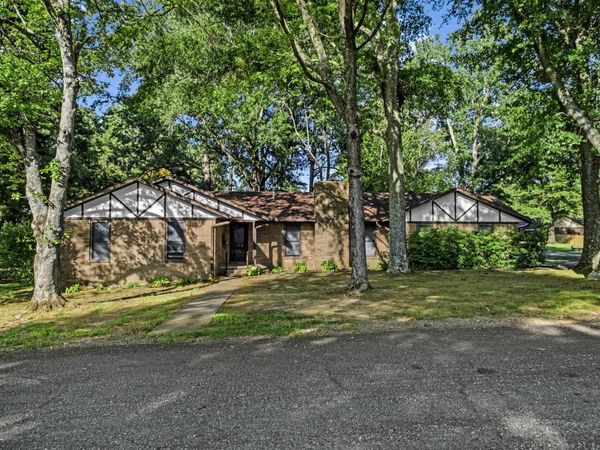 102 Fairway Street , Bald Knob, AR 72010