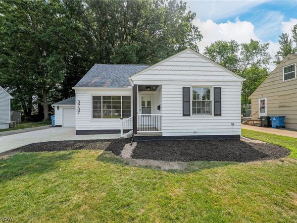 3737 Walter Road , North Olmsted, OH 44070