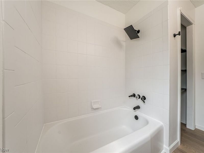 3737 Walter Road, North Olmsted, OH 44070 Photo 17