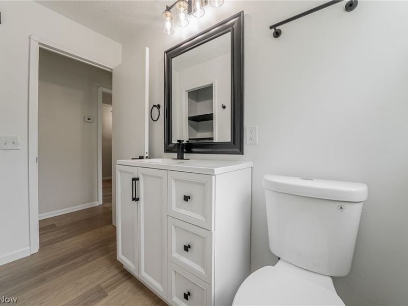3737 Walter Road, North Olmsted, OH 44070 Photo 18