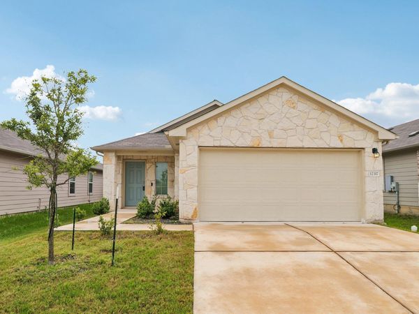 12317 Token TRL , Elgin, TX 78621