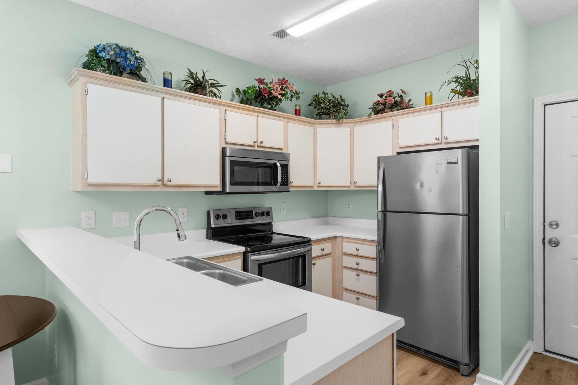 488 River Oaks Dr.  Photo 11