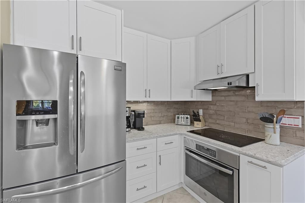 2261 Kings Lake Blvd, Naples, FL 34112 Photo