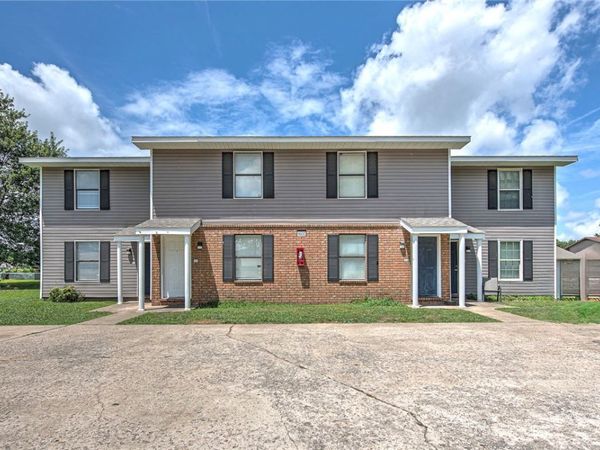 1600 A,B,C,D Oriole Street, Springdale, AR 72764