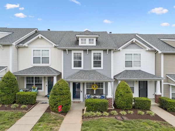 3331 Harpeth Springs Dr , Nashville, TN 37221