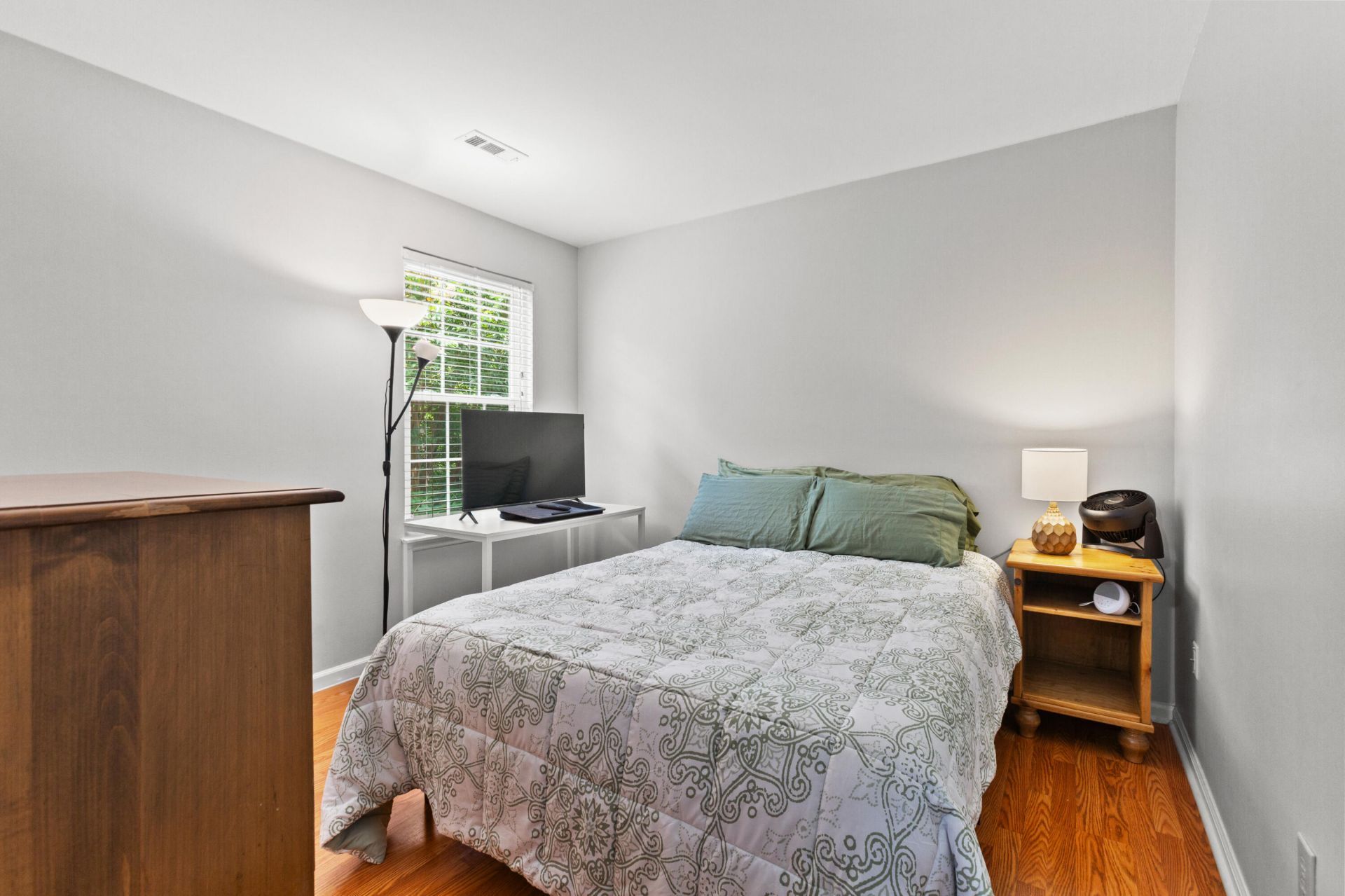 448 Indigo Road Photo 20