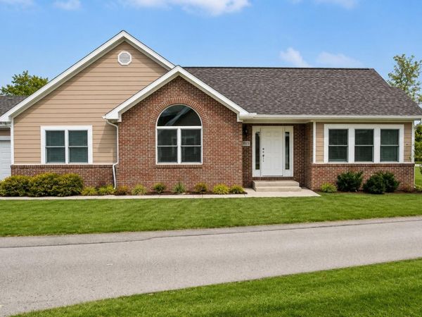 8026 Joshua Lane , Maumee, OH 43537