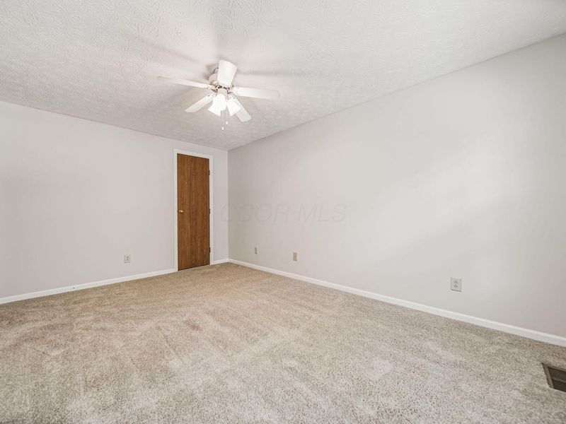 5925 Muncie Court, Dublin, OH 43017 Photo 32