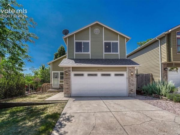 7225 Brentford Drive, Colorado Springs, CO 80919