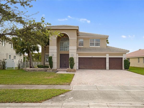 850 NW 168th Ave , Pembroke Pines, FL 33028