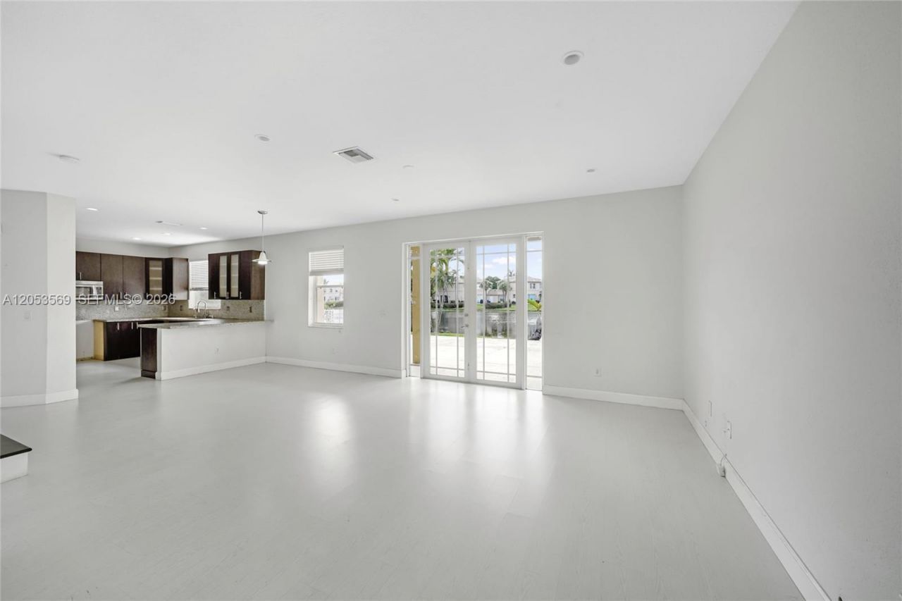 850 NW 168th Ave, Pembroke Pines, FL 33028 Photo