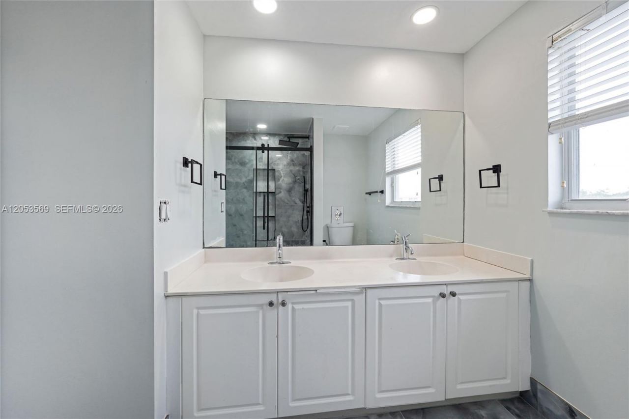 850 NW 168th Ave, Pembroke Pines, FL 33028 Photo
