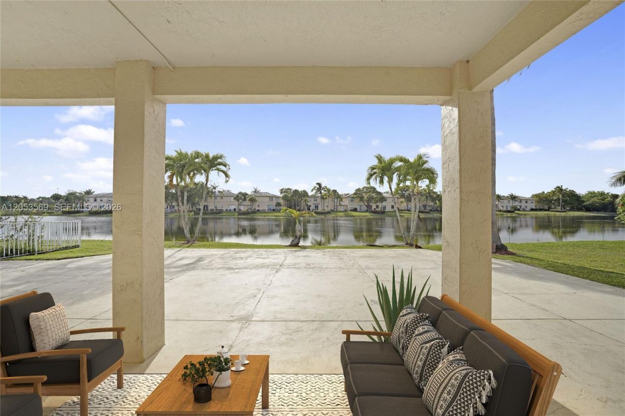 850 NW 168th Ave, Pembroke Pines, FL 33028 Photo