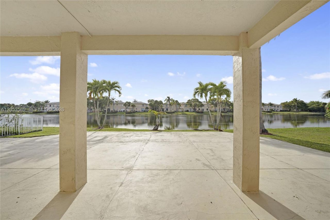850 NW 168th Ave, Pembroke Pines, FL 33028 Photo