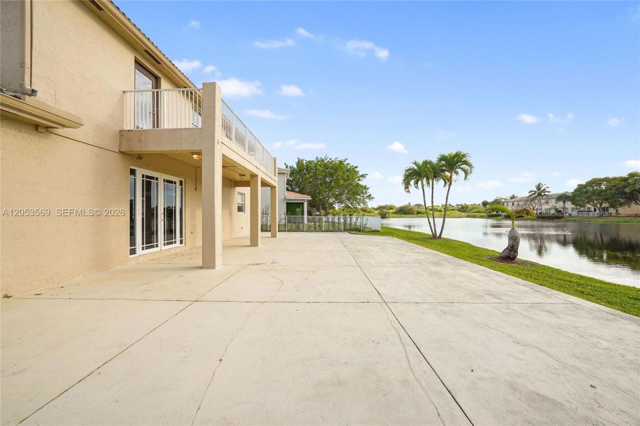 850 NW 168th Ave, Pembroke Pines, FL 33028 Photo