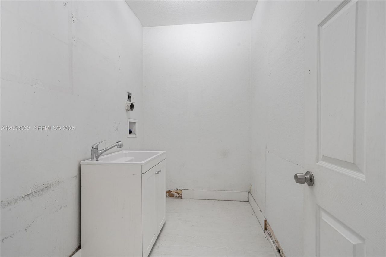 850 NW 168th Ave, Pembroke Pines, FL 33028 Photo