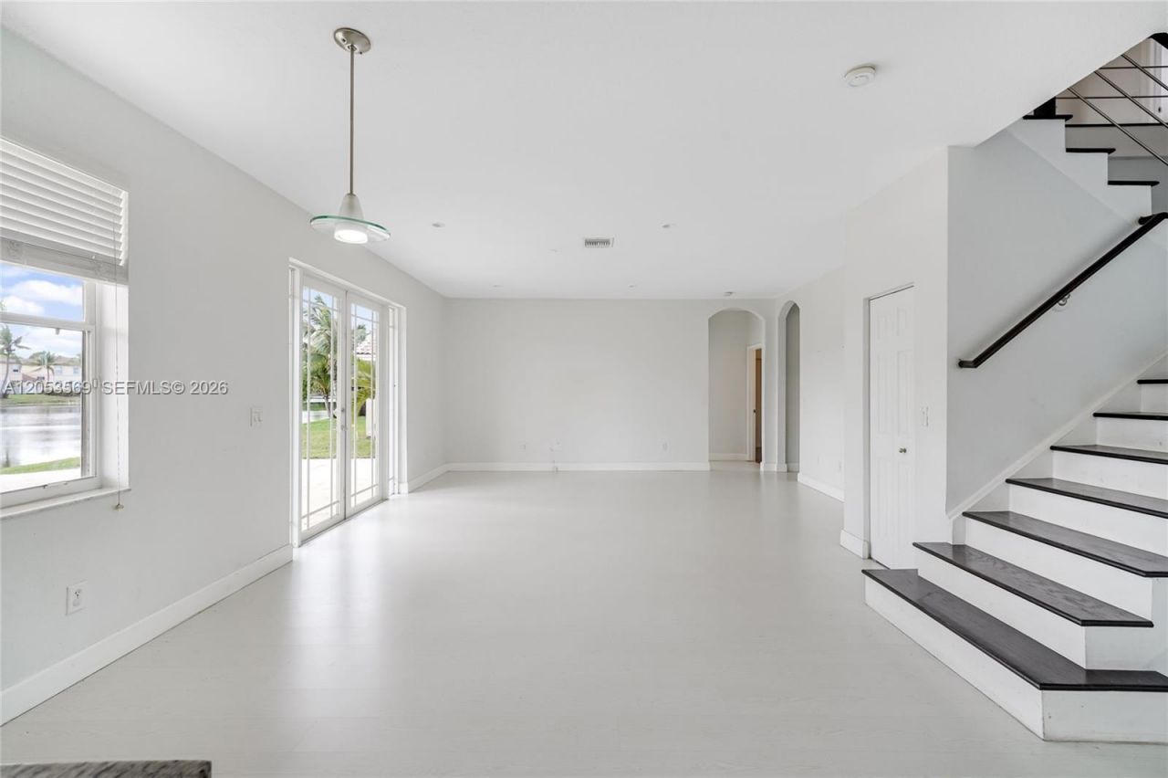 850 NW 168th Ave, Pembroke Pines, FL 33028 Photo