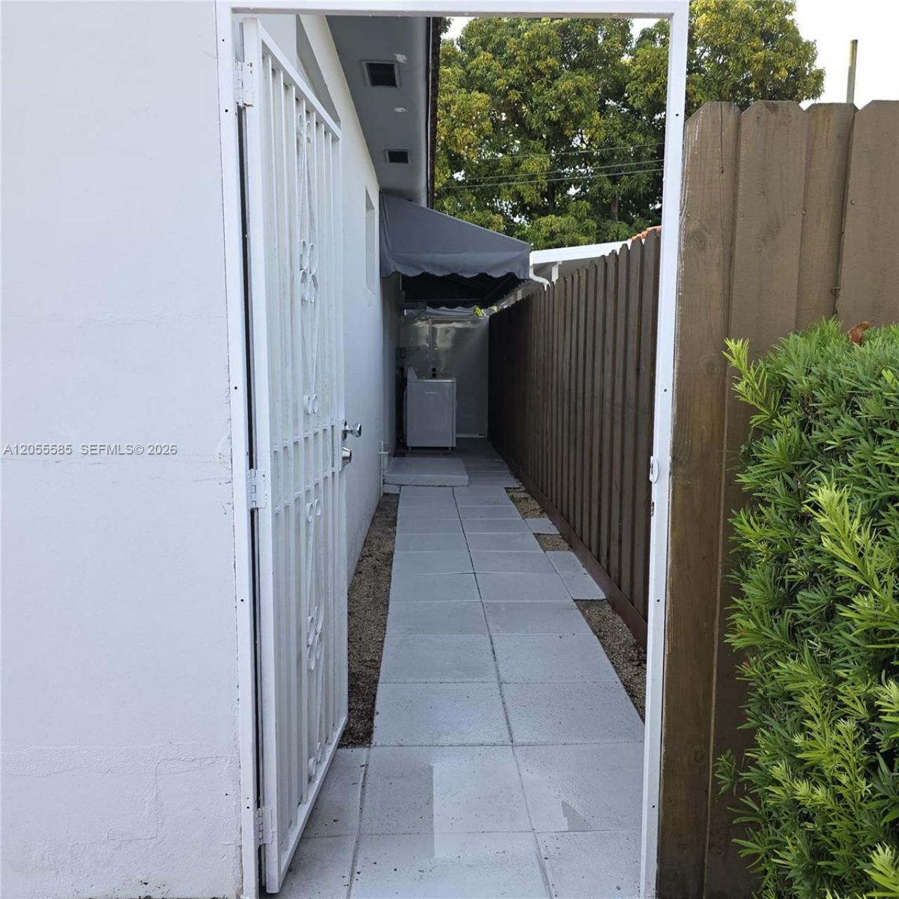 319 Beacom Blvd , Unit #319, Miami, FL 33135 Photo