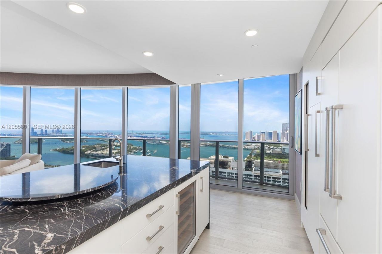 488 NE 18th St, Unit 5012, Miami, FL 33132 Photo