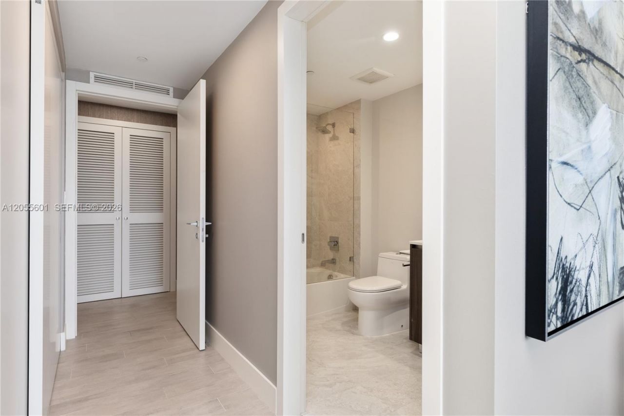 488 NE 18th St, Unit 5012, Miami, FL 33132 Photo