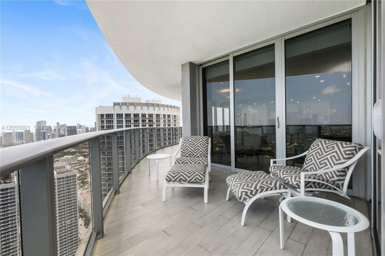 488 NE 18th St, Unit 5012, Miami, FL 33132 Photo