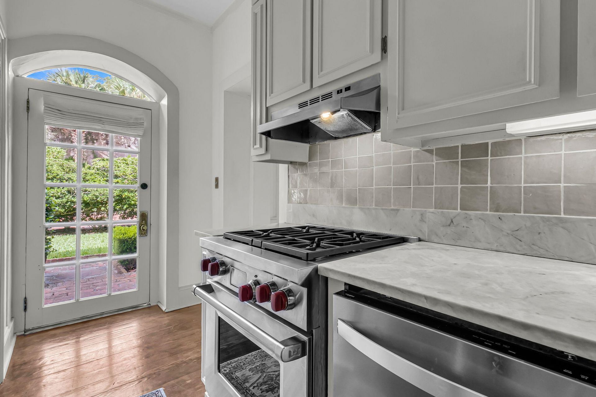 55 Laurens Street Photo 10